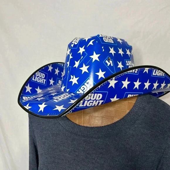 Bud Light cardboard‎ Cowboy hat - Picture 1 of 5